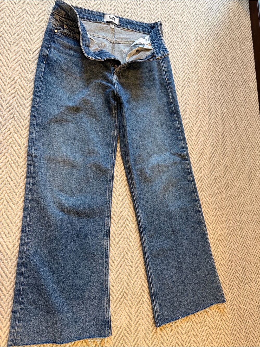 PAIGE Leenah Ankle Fray Jeans in Moonchild